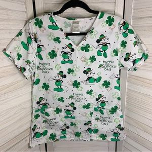 Disney St Patrick’s Day Lucky Mickey Mouse Printed Short Sleeve Scrubs Top